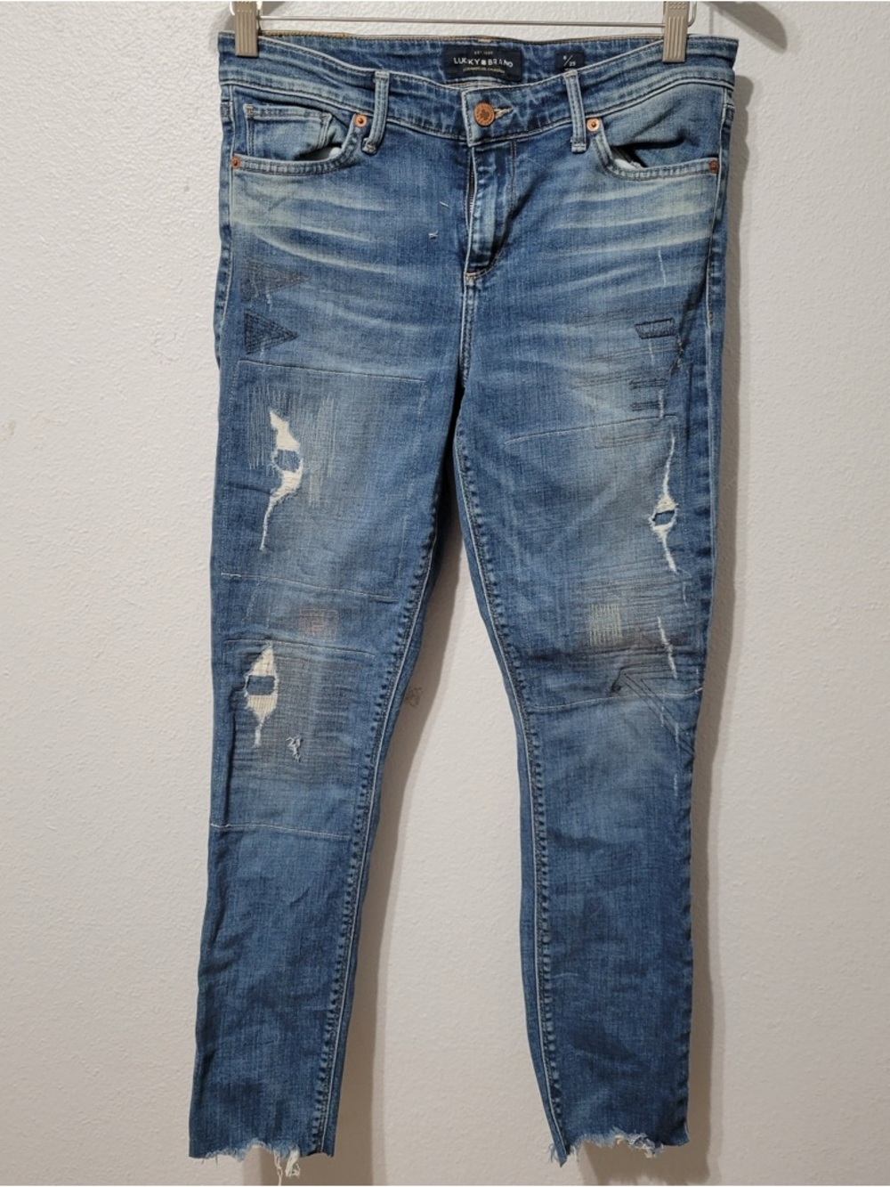 Lucky Brand Women's Light Blue Distressed Skinny Jeans